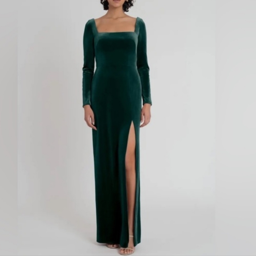Nwt Jenny Yoo Rachel Square-Neck Long-Sleeve Side-Slit Stretch Velvet Gown Green